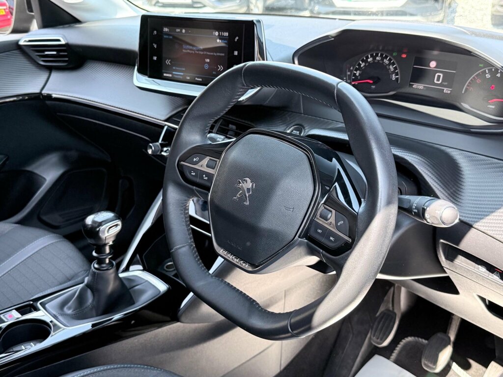 Peugeot 208 Hatchback Puretech Gt Ss #42