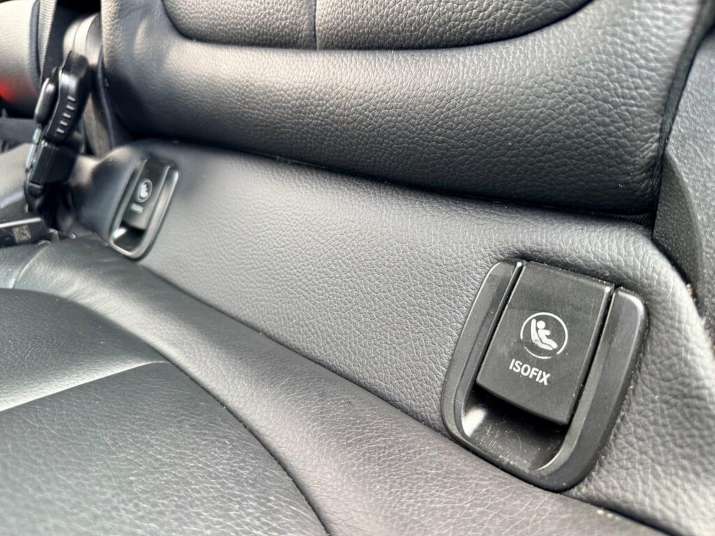 BMW 2 Series Gran Tourer Luxury Black #39