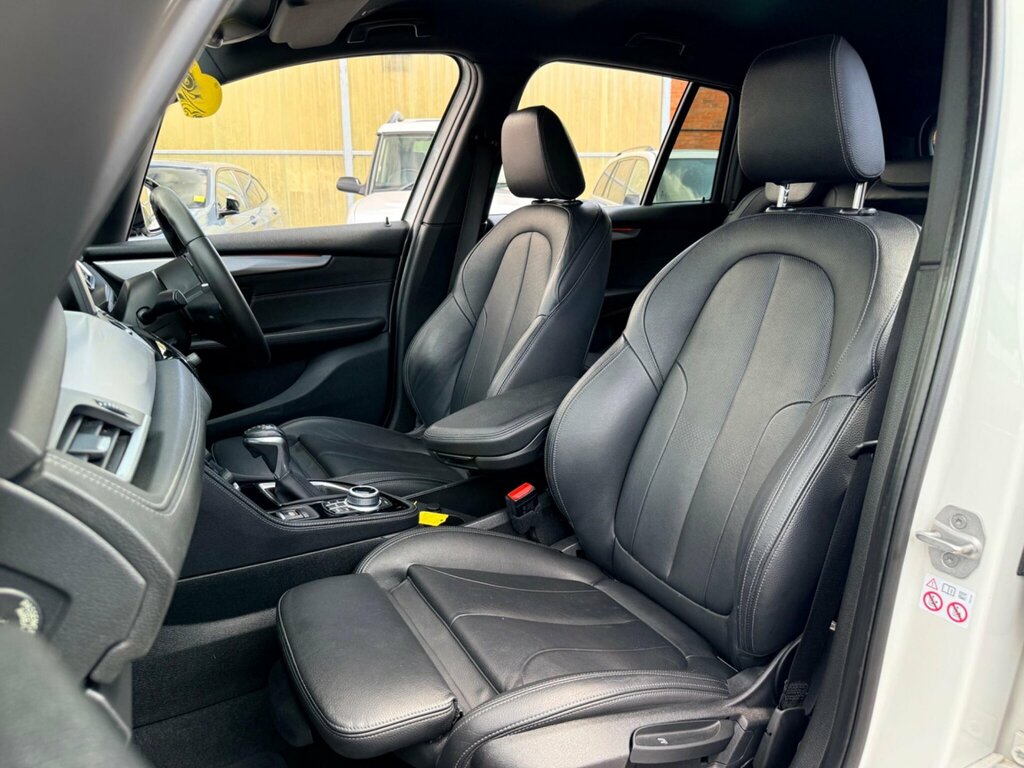 BMW 2 Series Gran Tourer Luxury Black #22