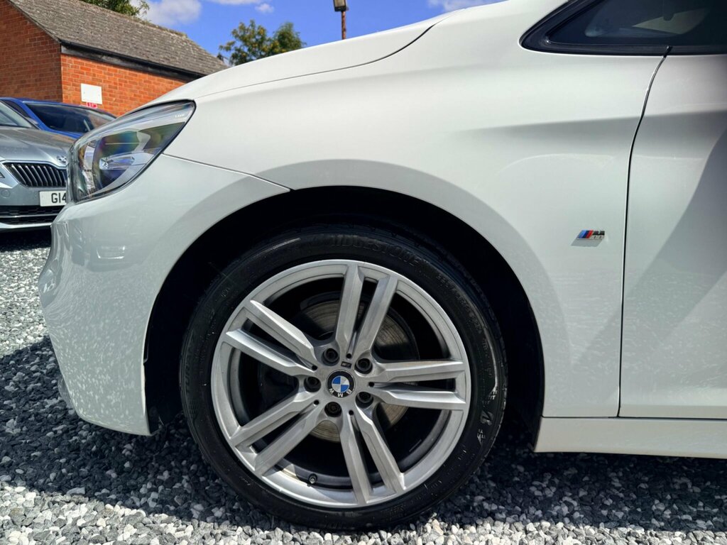 BMW 2 Series Gran Tourer Luxury Black #46