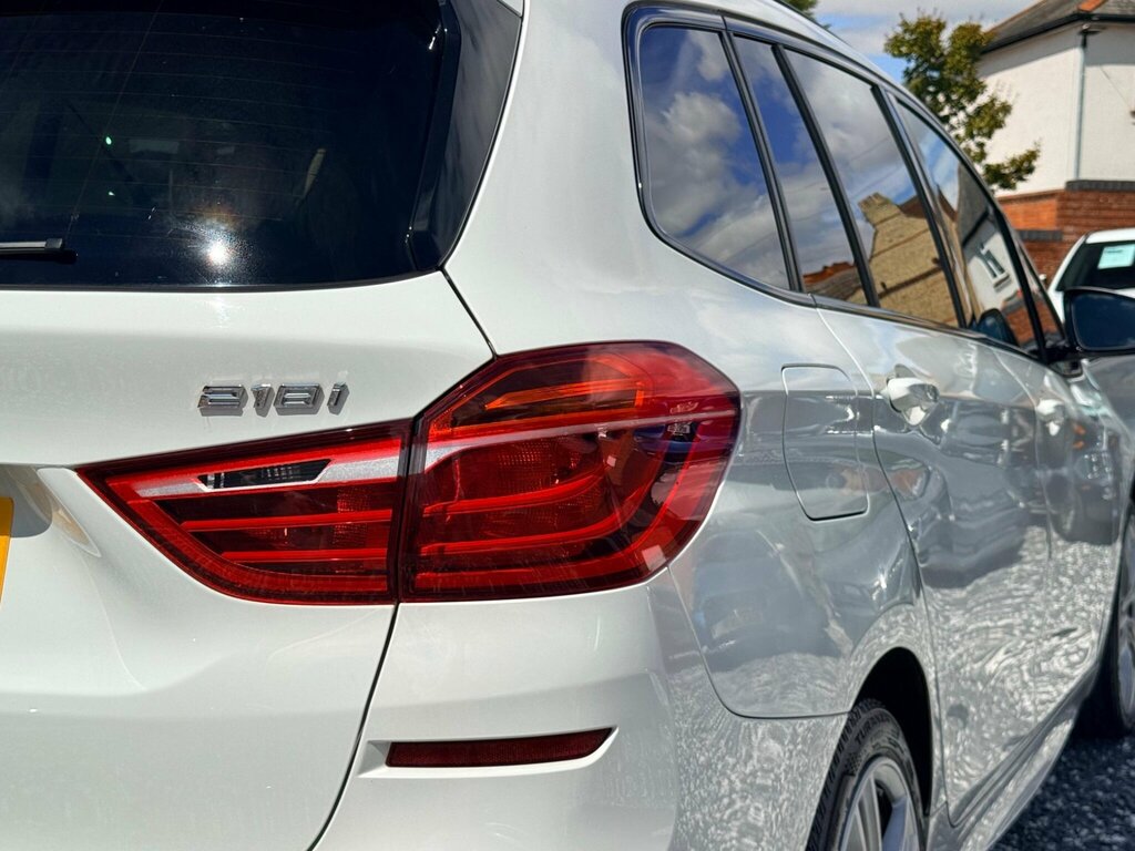 BMW 2 Series Gran Tourer Luxury Black #59