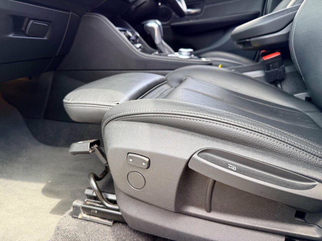 BMW 2 Series Gran Tourer Luxury Black #62