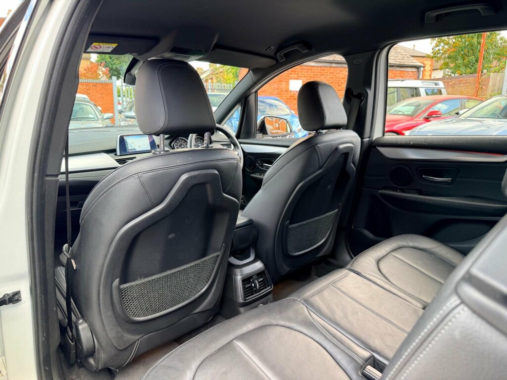 BMW 2 Series Gran Tourer Luxury Black #34