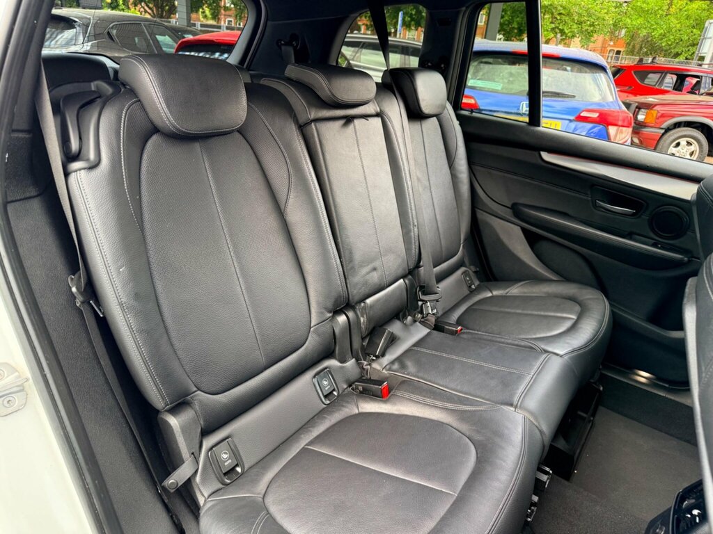 BMW 2 Series Gran Tourer Luxury Black #33