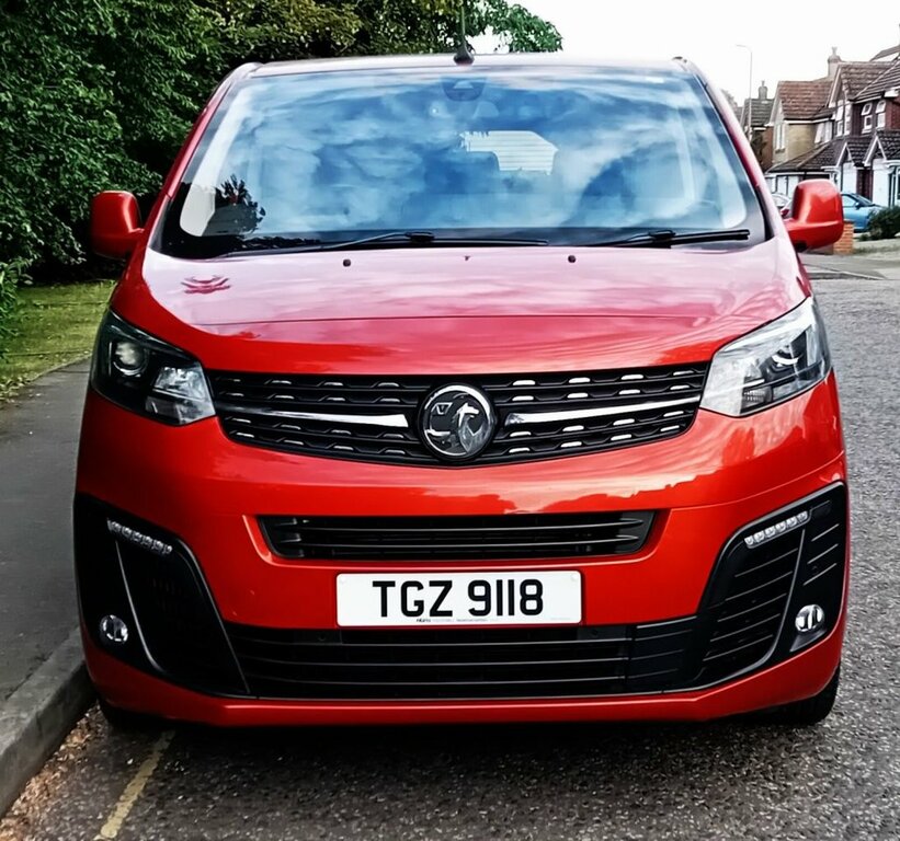 Vauxhall Vivaro 2L Elite L Red #5