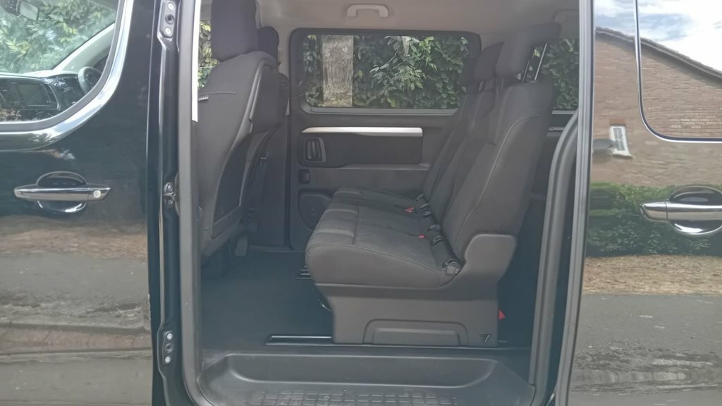 Peugeot Traveller 1.5L Active Black #3