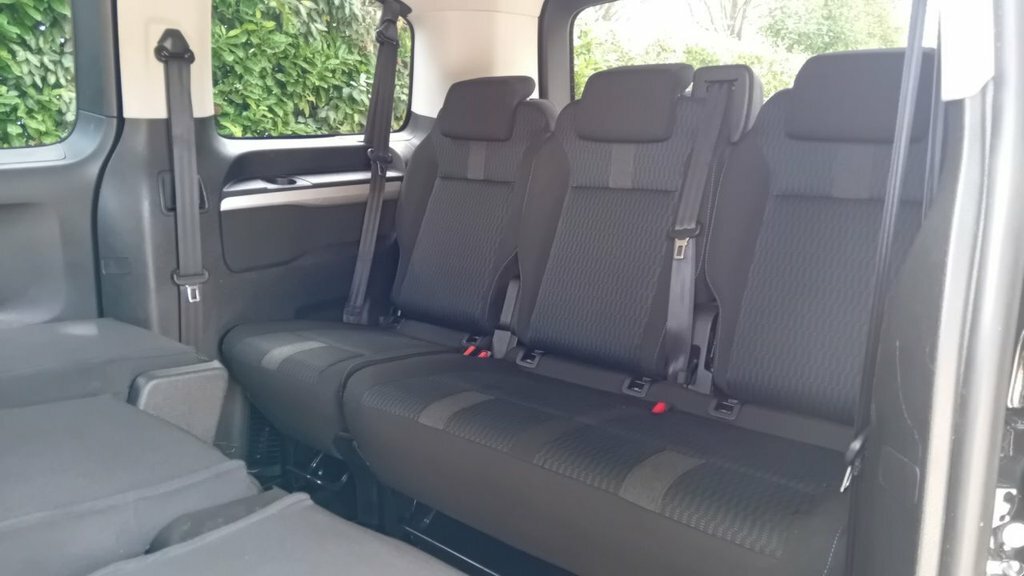 Peugeot Traveller 1.5L Active Black #4