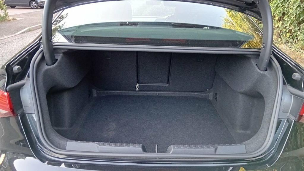 Audi A3 1.5L Sport SB22UGY Black #3