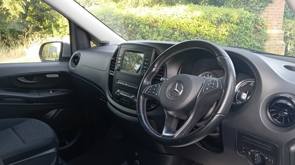 Mercedes-Benz eVito Minibus Silver #2