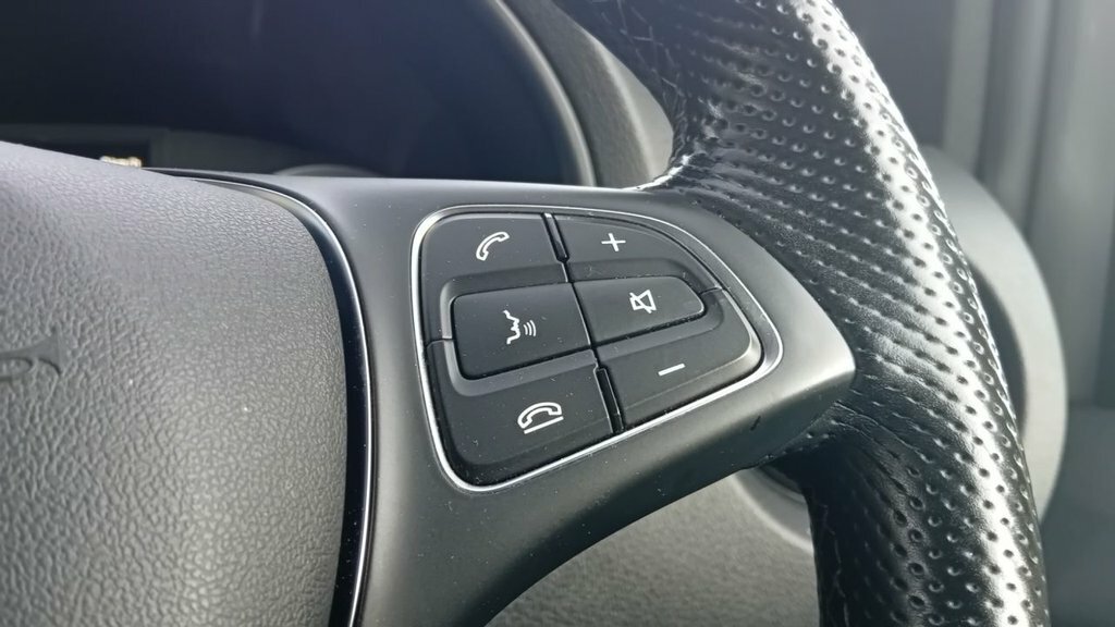 Mercedes-Benz eVito Evito Progressive White #27