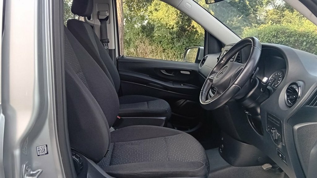 Mercedes-Benz eVito Evito Progressive White #22