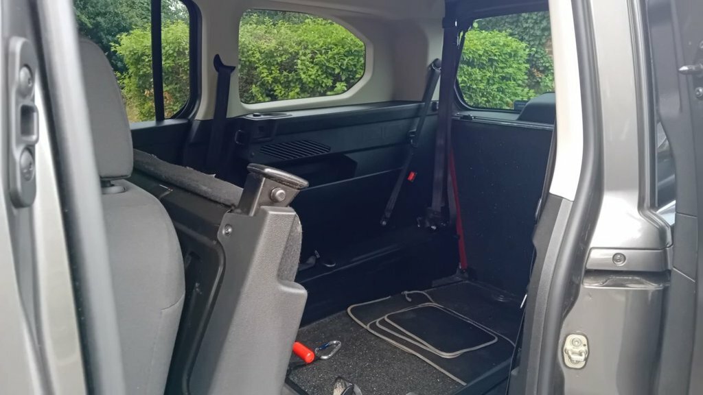 Peugeot Rifter Mpv SB21HNM Grey #4