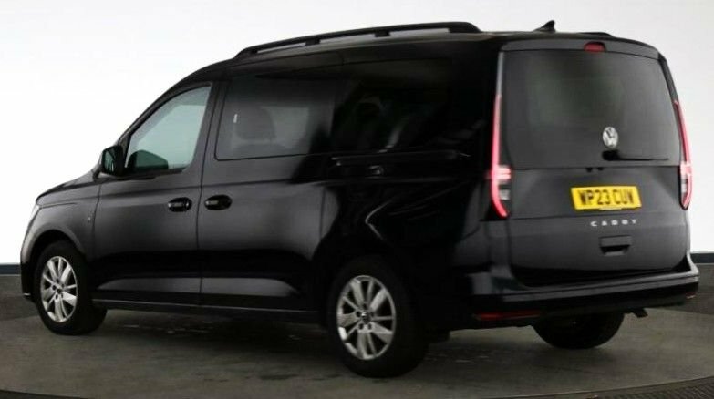 Volkswagen Caddy Maxi Life 2L Life Black #2