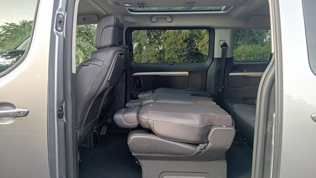 Peugeot Traveller Allure Grey #19