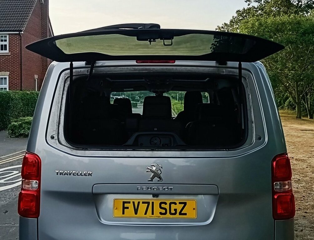 Peugeot Traveller Allure Grey #15