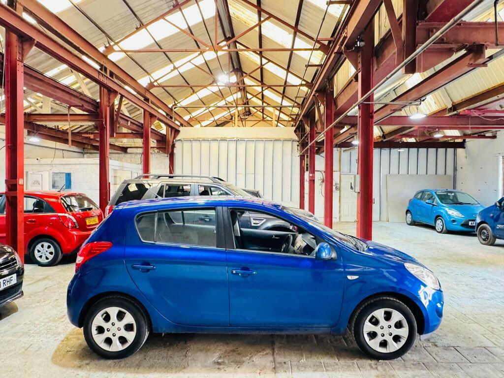 Hyundai I20 Comfort Red #7