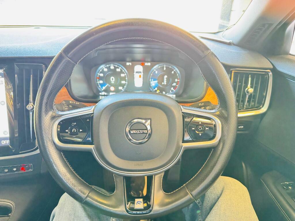 Volvo S90 D4 R-design Black #10