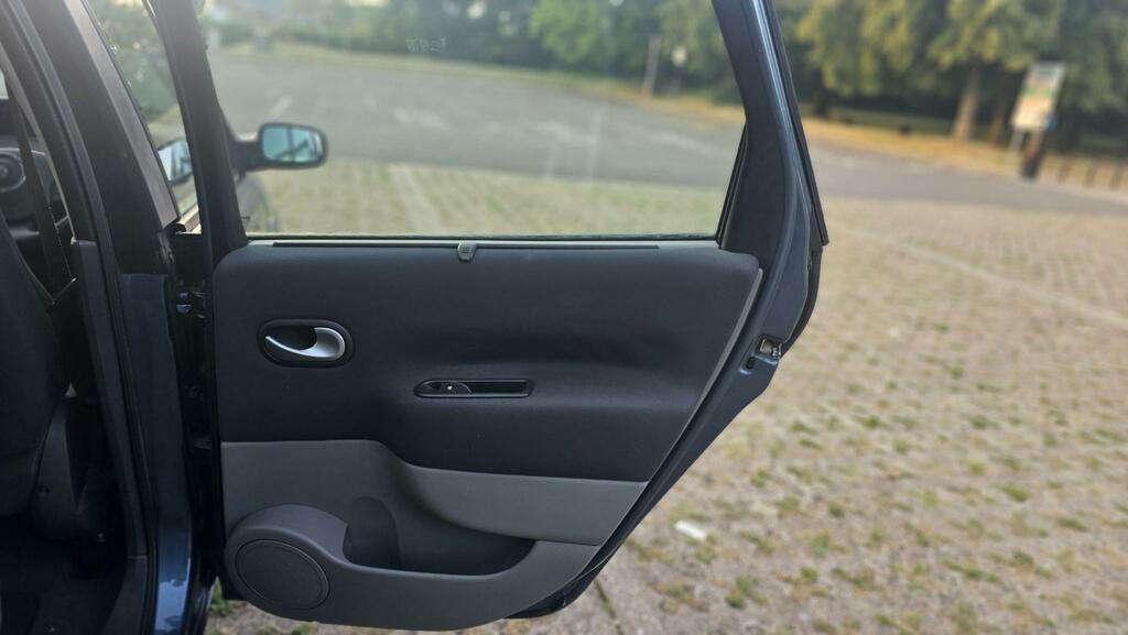 Renault Grand Scenic Hatchback Blue #13