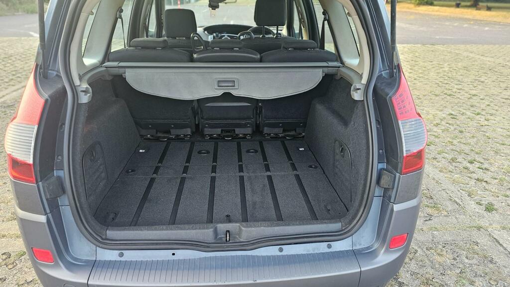 Renault Grand Scenic Hatchback Blue #23