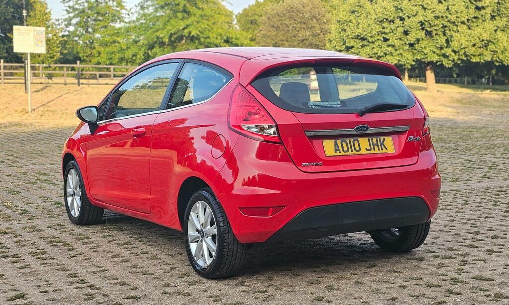 Ford Fiesta 1.25 Zetec Hatchback AO10JHK Red #6