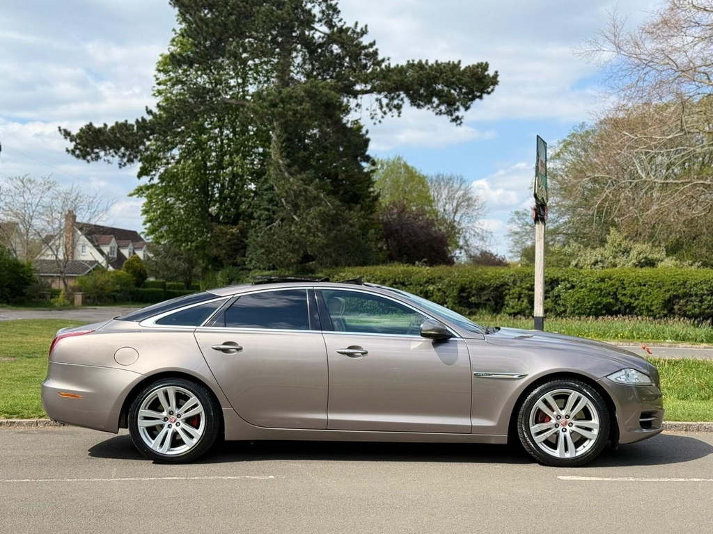 Jaguar XJ 3.0D V6 Premium Luxury Euro 5 C7GCF Grey #5