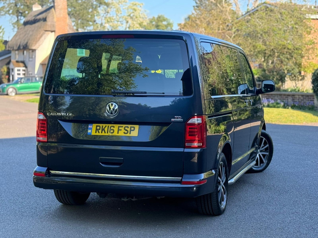 Volkswagen Caravelle 2.0 Bitdi Bluemotion Tech Executive Mpv RK16FSP Blue #4