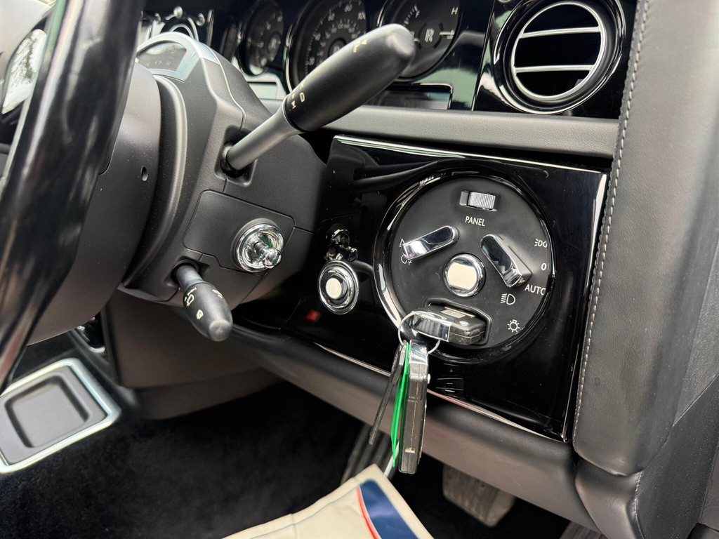 Rolls-Royce Phantom Phantom Auto Beige #32