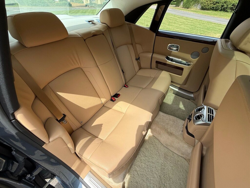 Rolls-Royce Ghost 6.6 V12 Saloon Euro 5 563 Bhp Purple #20