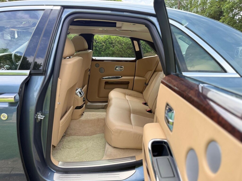 Rolls-Royce Ghost 6.6 V12 Saloon Euro 5 563 Bhp Purple #28