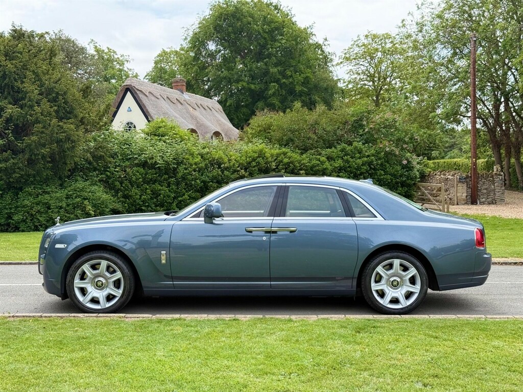 Rolls-Royce Ghost 6.6 V12 Saloon Euro 5 563 Bhp Purple #10