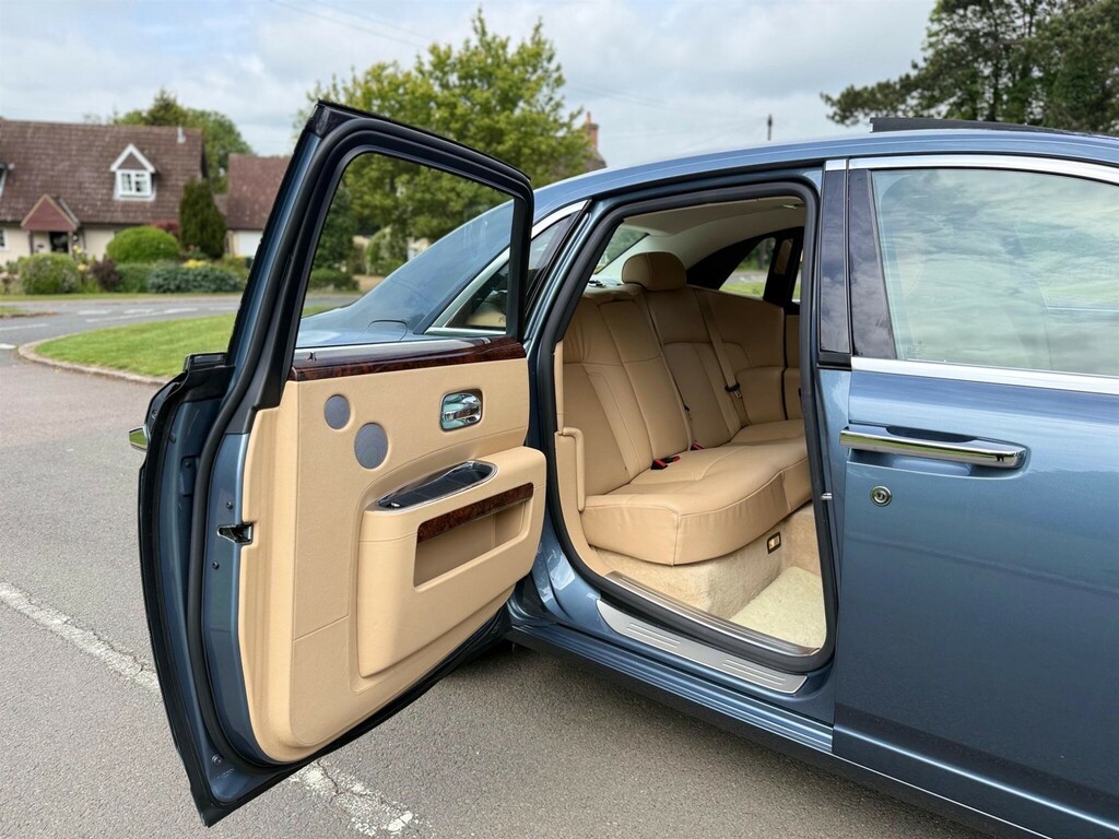 Rolls-Royce Ghost 6.6 V12 Saloon Euro 5 563 Bhp Purple #34