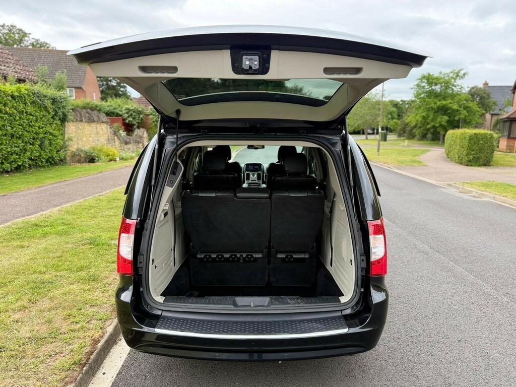Chrysler Grand Voyager 2.8 Crd Limited Euro 5 White #30