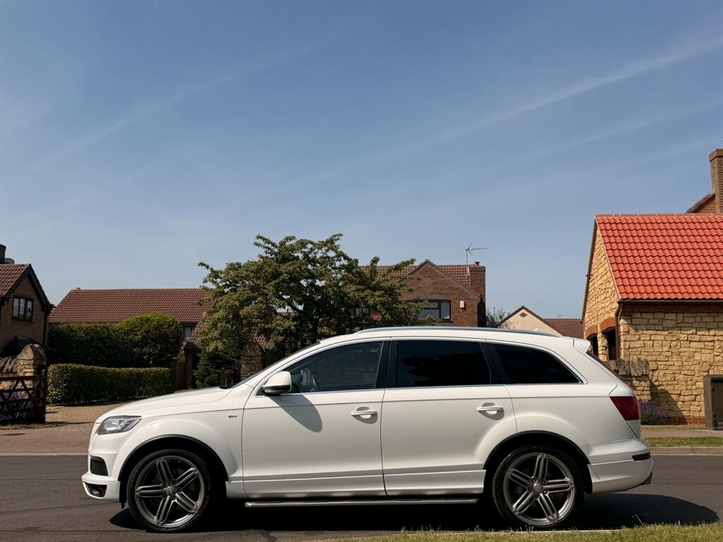 Audi Q7 3.0 Tdi V6 S Line Plus Tiptronic Quattro Euro 5 S PJ13AAZ White #6