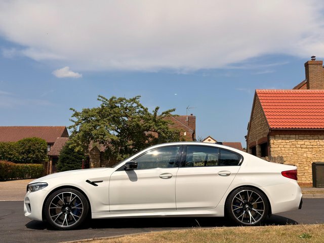 BMW M5 Saloon Blue #8