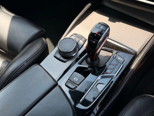 BMW M5 Saloon Blue #31