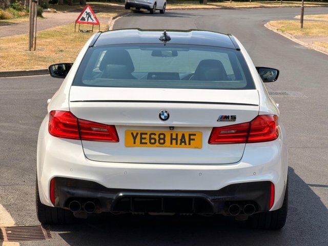 BMW M5 Saloon Blue #11