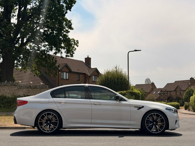 BMW M5 Saloon Blue #7