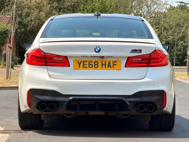 BMW M5 Saloon Blue #10