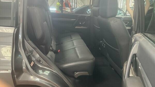 Mitsubishi Shogun Suv Silver #10