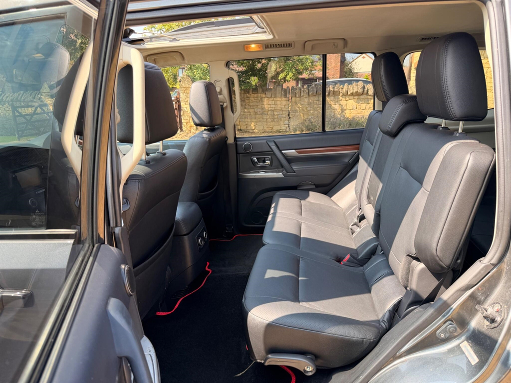 Mitsubishi Shogun 3.2 Di-dc 197 Sg3 Grey #19