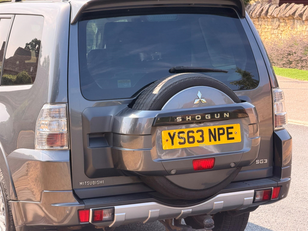 Mitsubishi Shogun 3.2 Di-dc 197 Sg3 Grey #9