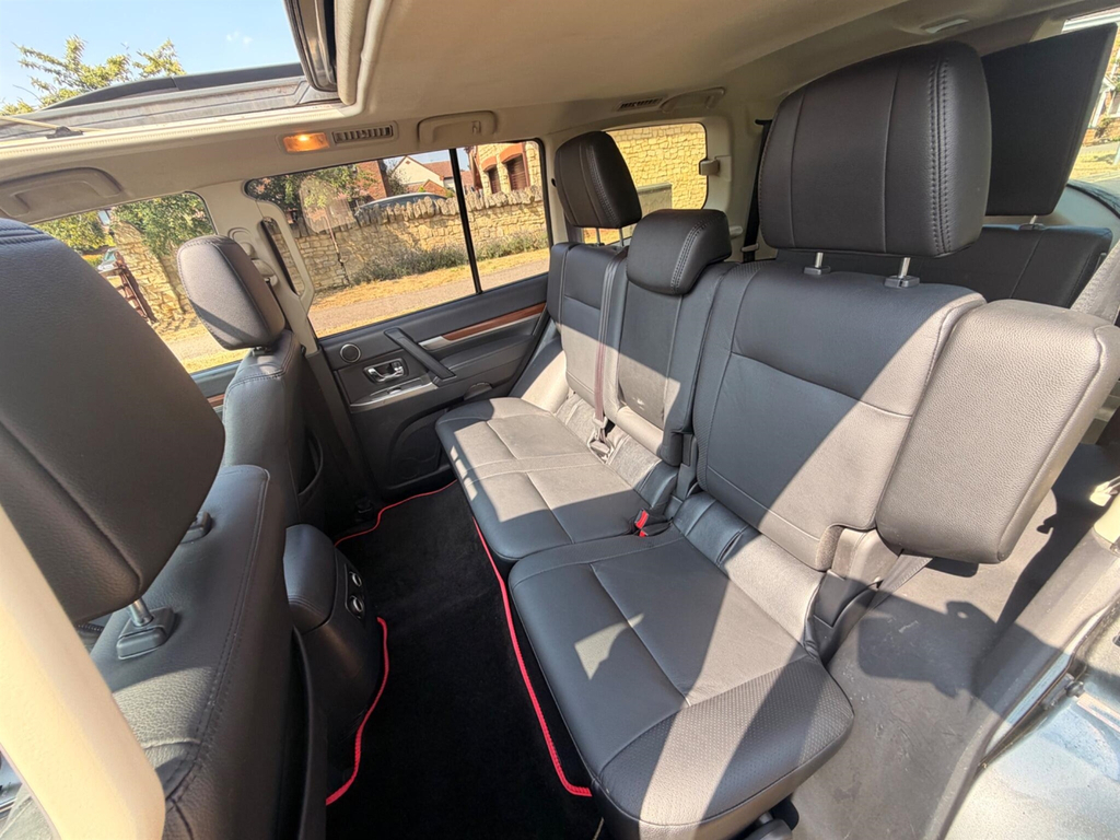 Mitsubishi Shogun 3.2 Di-dc 197 Sg3 Grey #20