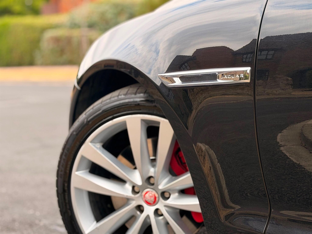 Jaguar XJ Xj Portfolio V6 D Silver #12