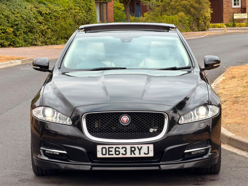 Jaguar XJ Xj Portfolio V6 D Silver #7