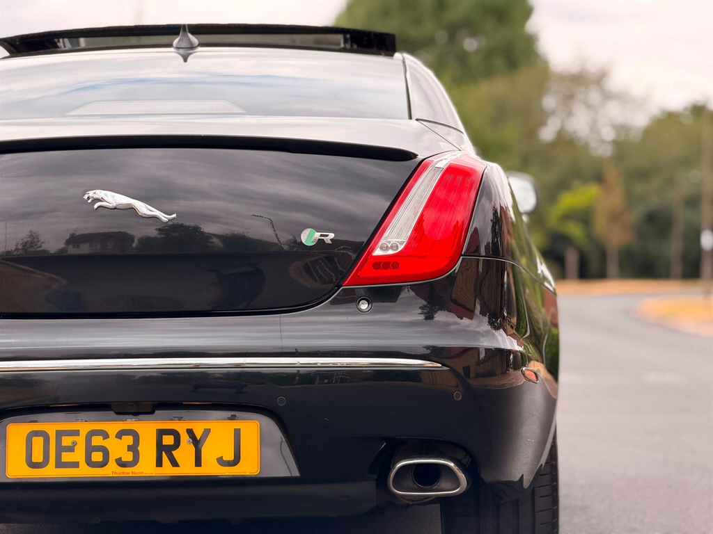 Jaguar XJ Xj Portfolio V6 D Silver #16