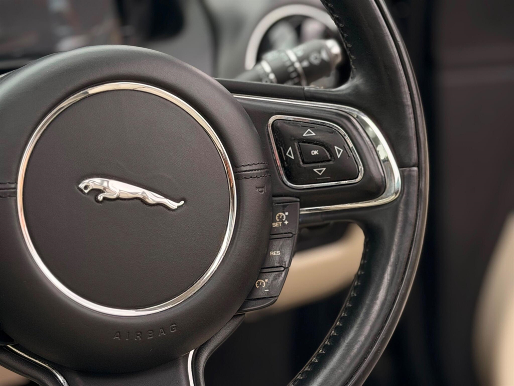 Jaguar XJ Xj Portfolio V6 D Silver #34