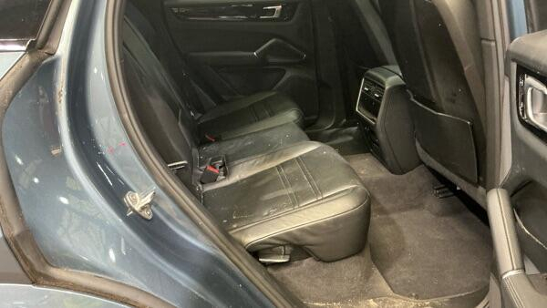 Porsche Cayenne E-hybrid Turbo S Tiptronic S 5 Seat Black #9