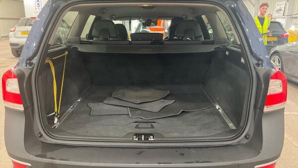 Volvo XC70 D4 181 Se Nav Awd Silver #13