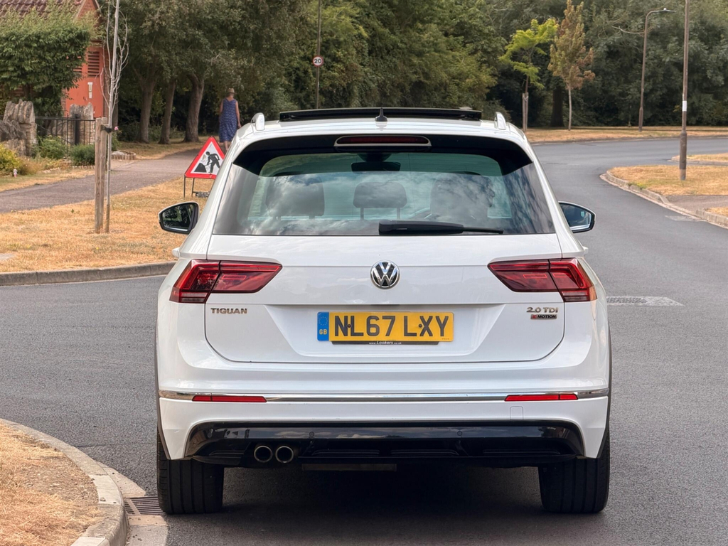 Volkswagen Tiguan Tdi Bluemotion Tech Se Navigation White #8