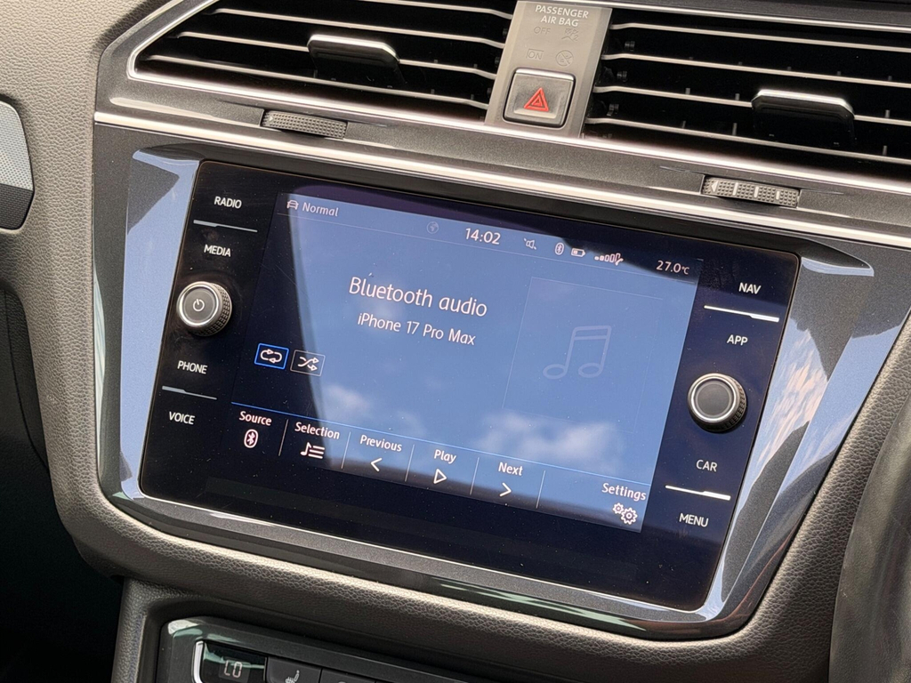 Volkswagen Tiguan Tdi Bluemotion Tech Se Navigation White #44